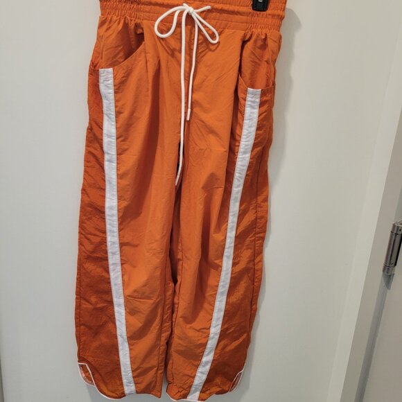 NWT! - Orange and White Joggers - Free People Movement - Size: XS - Picture 1 of 7